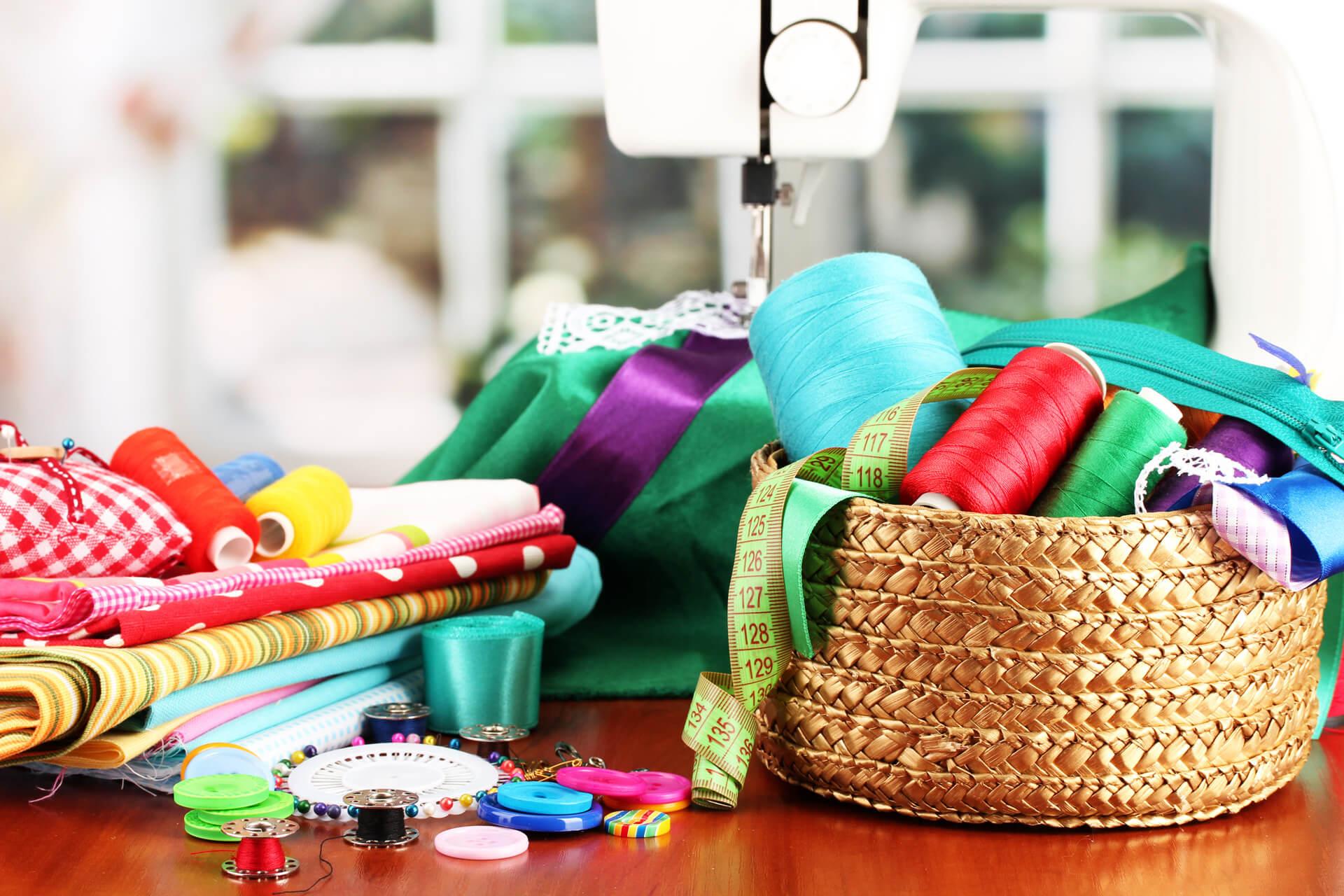 Roxelonnoe: Custom Curtains and Home Textile Creations