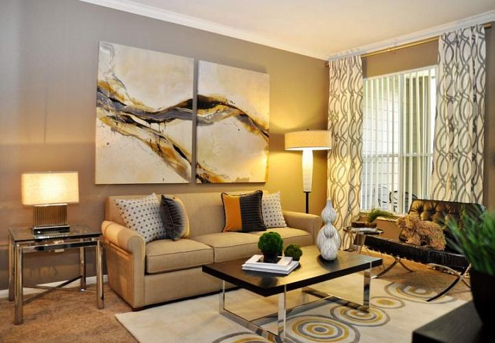 Roxelonnoe's Guide to Choosing the Perfect Fabric for Your Curtains